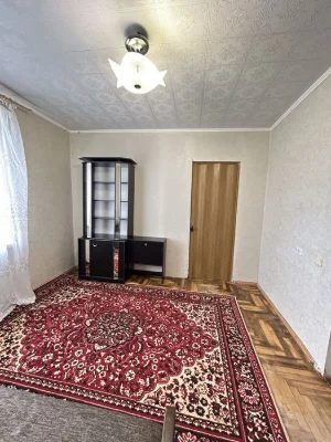Продажа 1-х комн, ул. Лобоновского, площадь 38 кв2, возле Стад