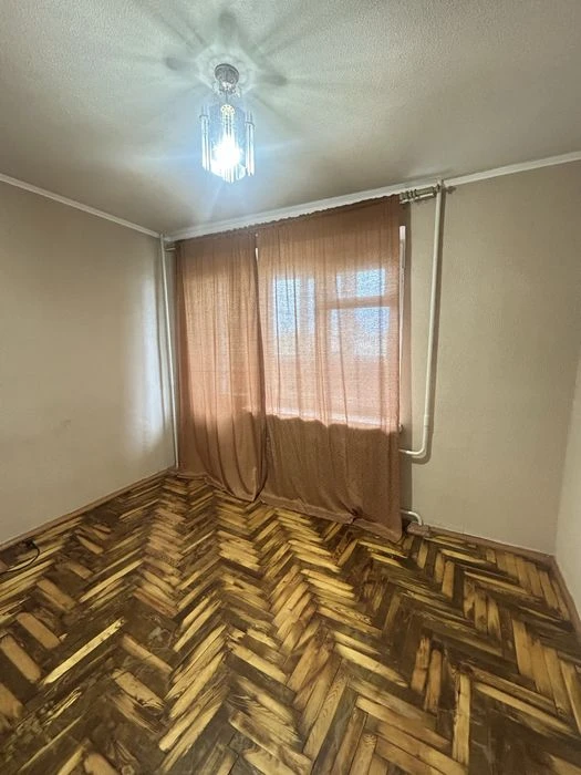 Продажа 1-х комн, ул. Лобоновского, площадь 38 кв2, возле Стад