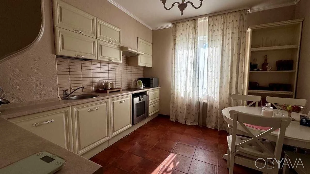 2-room apartment Petro Hryhorenko Ave., 18-A