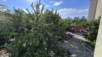 2-room apartment Petro Hryhorenko Ave., 18-A