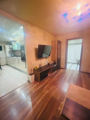 Three-room apartment for sale near Levada metro station.