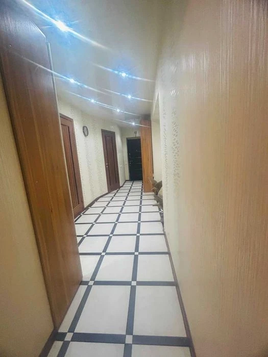 Three-room apartment for sale near Levada metro station.