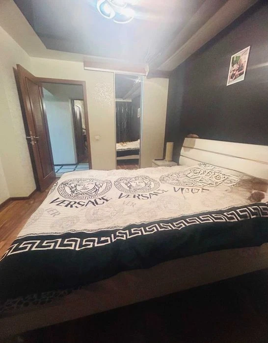 Three-room apartment for sale near Levada metro station.