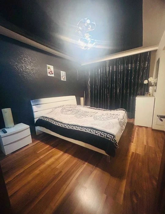 Three-room apartment for sale near Levada metro station.