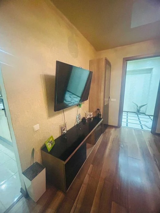 Three-room apartment for sale near Levada metro station.
