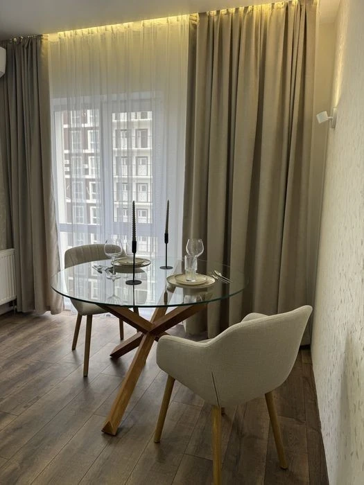 Sale of 1-room apartment in the Nova Angliya residential complex with renovation in the Windsor building