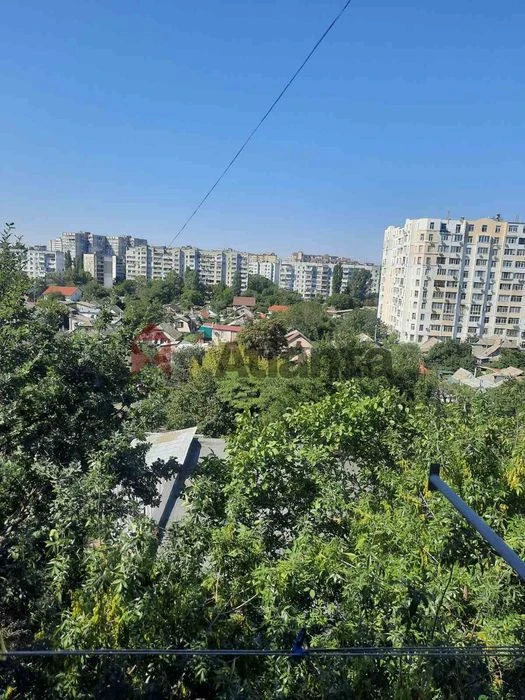3х комнатная квартира на Левитана кирпичный дом