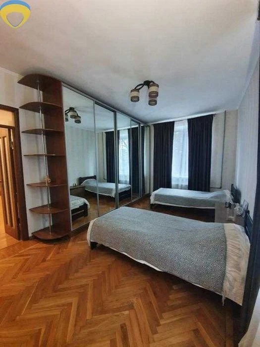 2-к. квартира в сталинке, ул. Ришельевская, Центр