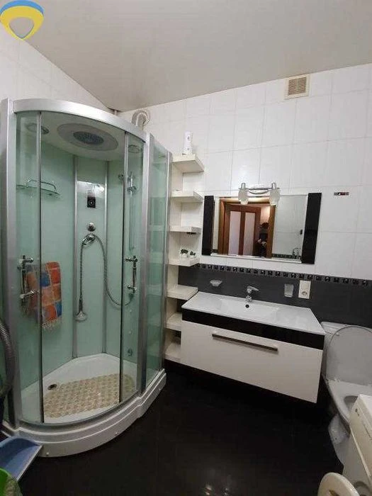 2-к. квартира в сталинке, ул. Ришельевская, Центр