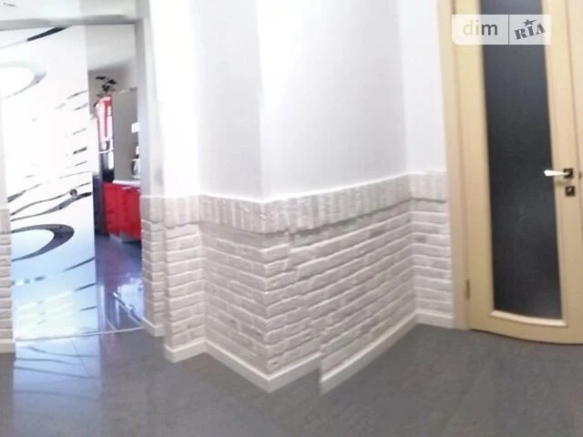 Sale of 3-room apartment 91 sq. m on Urlivska Street 30 • ID 347019
