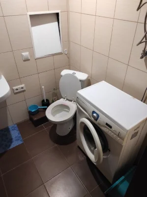 Продается 2 комнатная квартира студия пр.Поля, Центр, Днепр