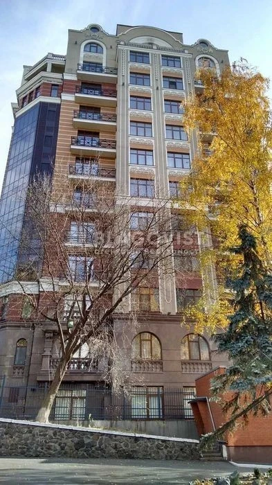 Franka Ivana, 4b, apartment in the residential complex "Ambassador House" Bohdana Khmel