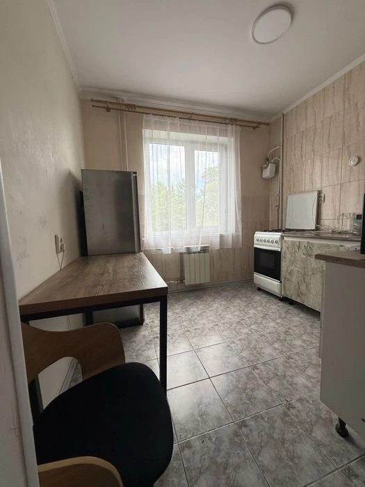 Продам 3-комнатную квартиру ул. Миколайчука.