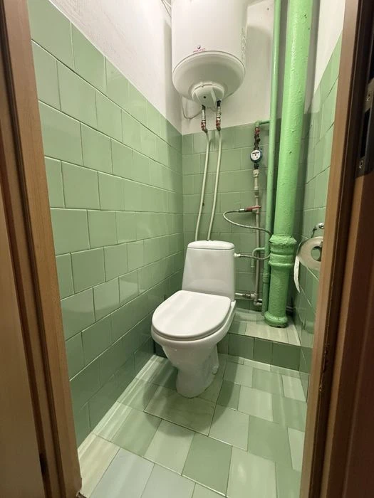 Продам 3-комнатную квартиру ул. Миколайчука.