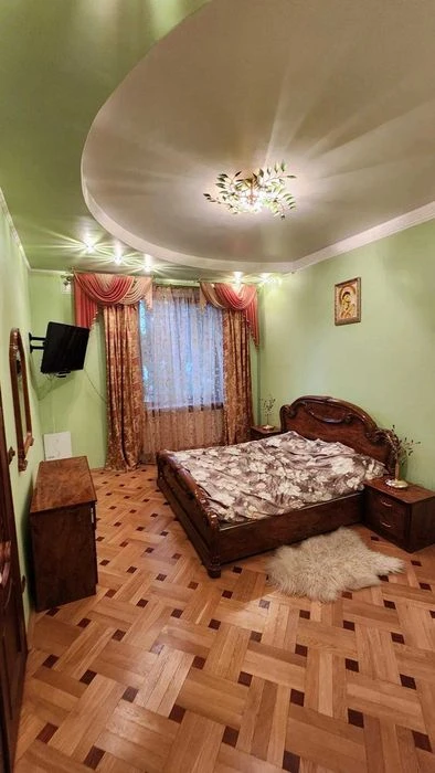 FOR SALE 3-room Premium apartment 92/78/14m² Mechnikova St. 200000