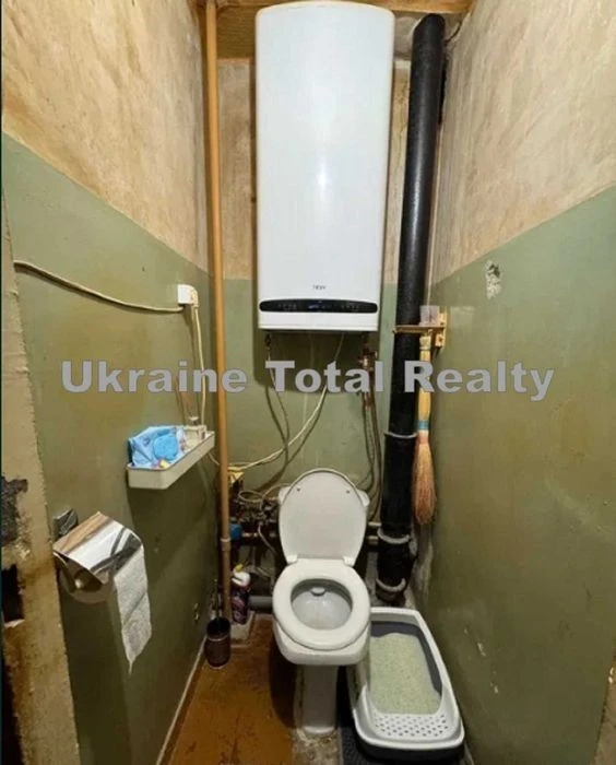 TROESCHYNA! 3-room apartment on Chervonoy Kalyna Avenue (