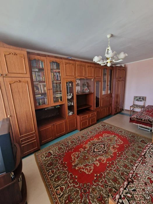 Продам 2 ком.квартиру ул.Метростроевская жм Покровский