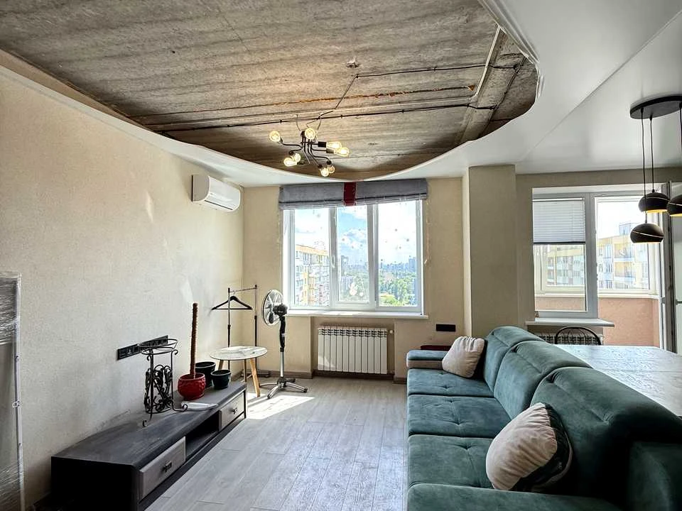 Apartment. Kharkiv, Gvardeytsiv-Shyronintsiv st.