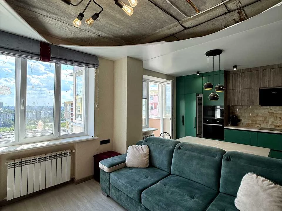 Apartment. Kharkiv, Gvardeytsiv-Shyronintsiv st.