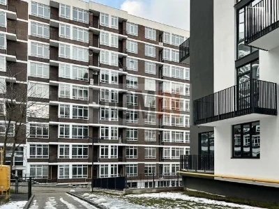 Продаж 2 кімн.квартира 83.20 м² 8/9 вул.Малоголосківська 135