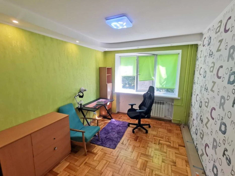 3-room apartment with renovation, Pivnichnokiltseva Street