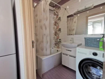 3-room apartment with renovation, Pivnichnokiltseva Street