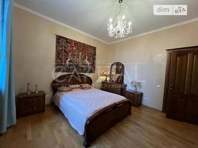 Sale of 2-room apartment 99 sq. m. on Konovaltsya Yevhena 44A street •
