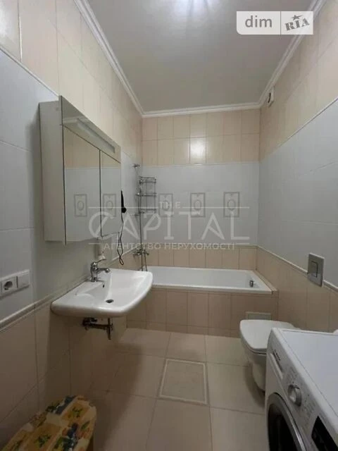 Sale of 2-room apartment 99 sq. m. on Konovaltsya Yevhena 44A street •