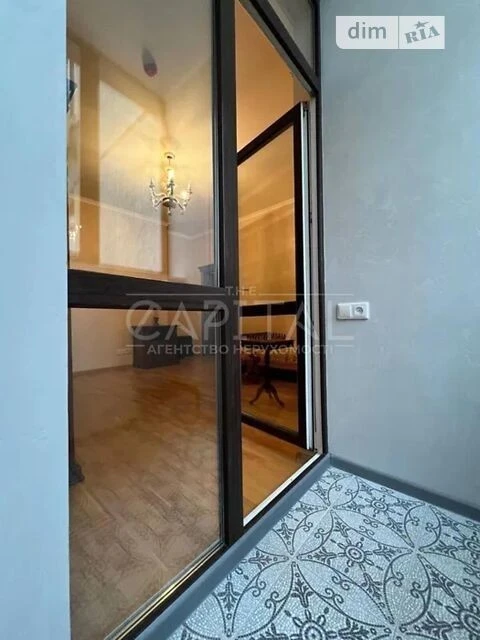 Sale of 2-room apartment 99 sq. m. on Konovaltsya Yevhena 44A street •