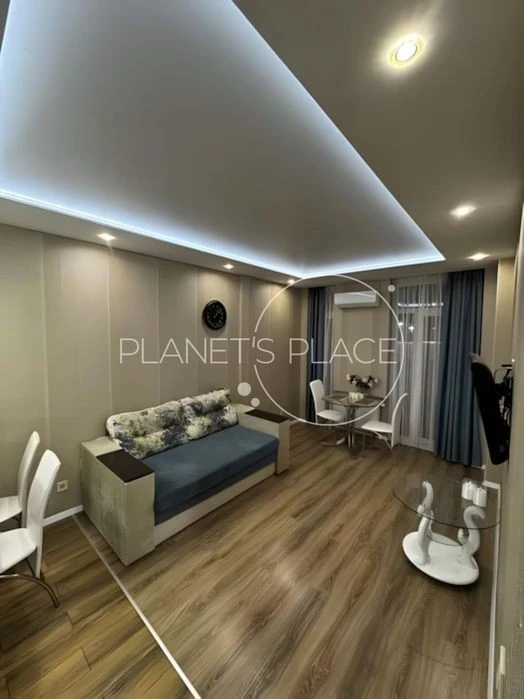 I am selling a one-room apartment in the residential complex Comfort Town, Regenera St.