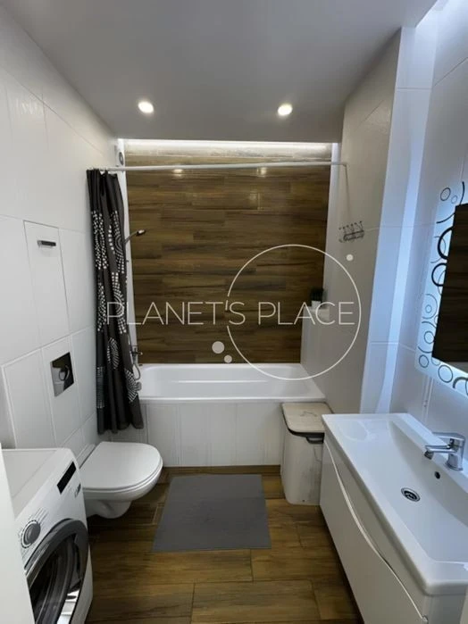 I am selling a one-room apartment in the residential complex Comfort Town, Regenera St.