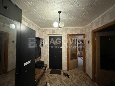 For sale 3-room Avtozavodska 93/Vyshgorodska brick with gas