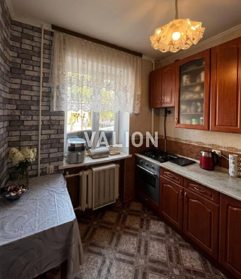 Продам 3 кімнатну квартиру. 54м2. Газ. вул. Сімї Ідзіковськи