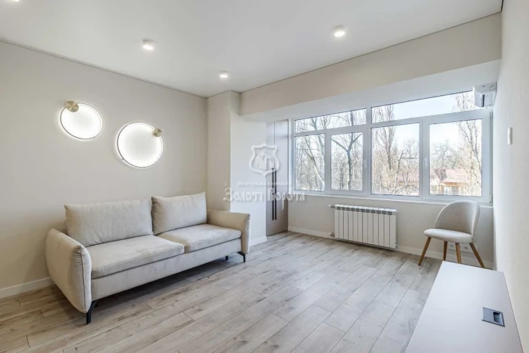 Продаж 1-кімнатної квартири 43 м², Русанівська наб., 16