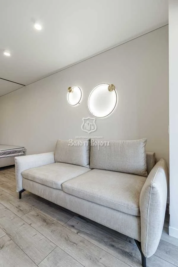 Продаж 1-кімнатної квартири 43 м², Русанівська наб., 16