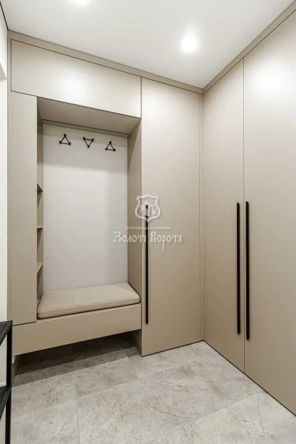 Продаж 1-кімнатної квартири 43 м², Русанівська наб., 16