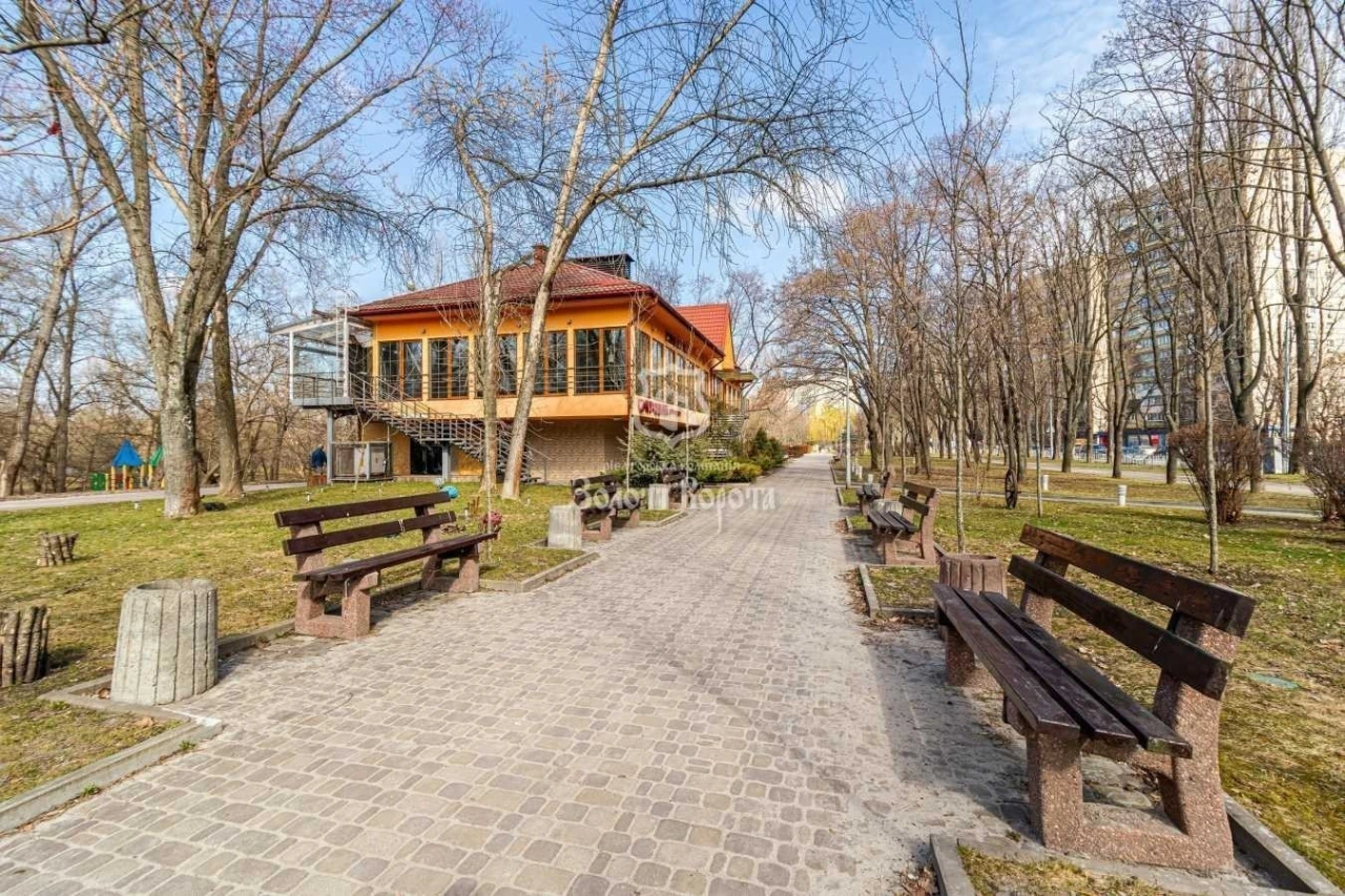 Продаж 1-кімнатної квартири 43 м², Русанівська наб., 16