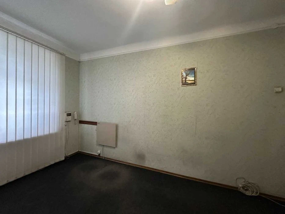 Продам 2-комнатную квартиру в центре на ул. Староказацкой (п