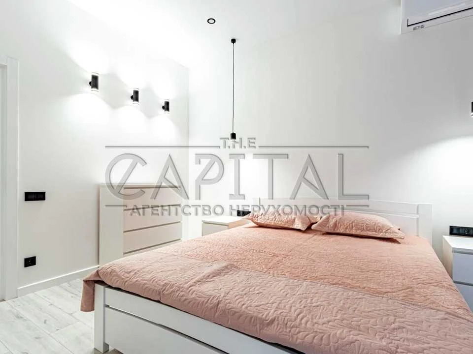 Apartment. Kyiv, Beresteyskyi Ave. (Poleshy)