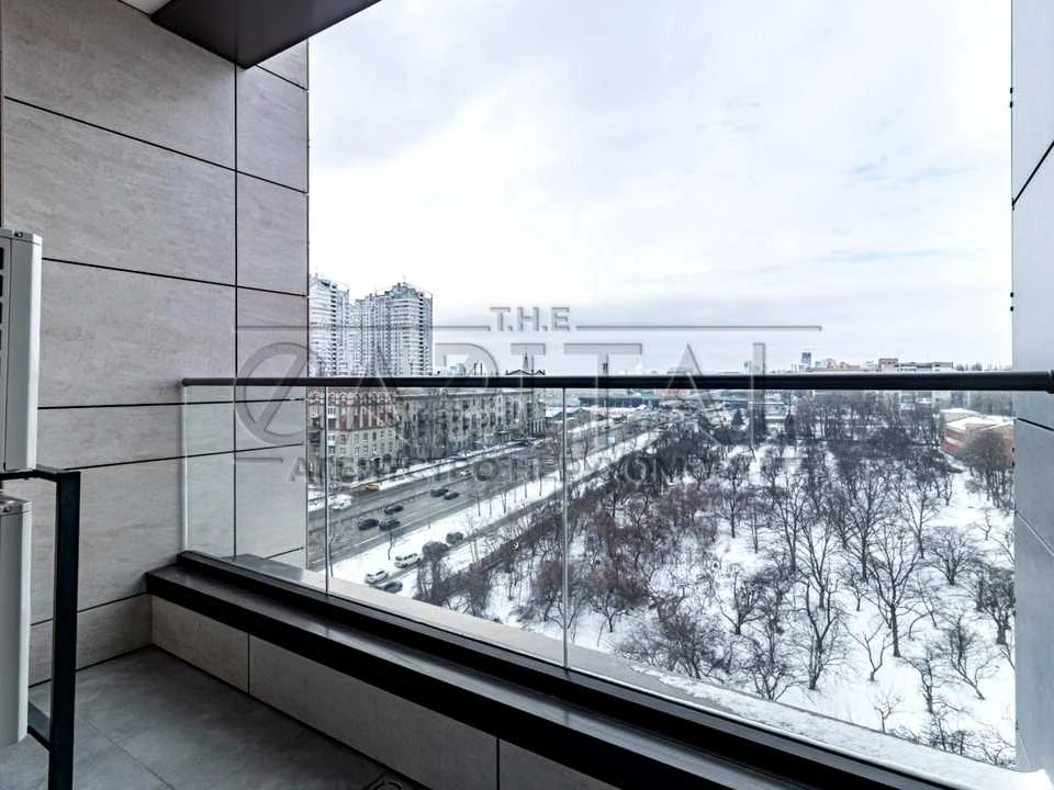 Apartment. Kyiv, Beresteyskyi Ave. (Poleshy)