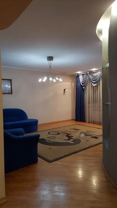 ЭКС!  3 комнатная ЖК Героев Харькова 128