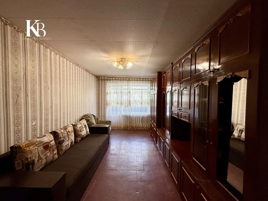 Продам 3 комнатную квартиру 12 Квартал, ул.Гладкова, Тера.