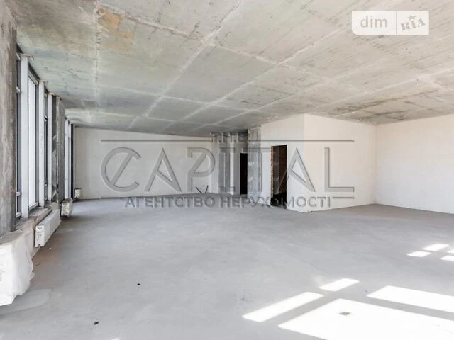 Sale of 3-room apartment 118 sq. m. on Andriy Verkhoglyada St. 26 •