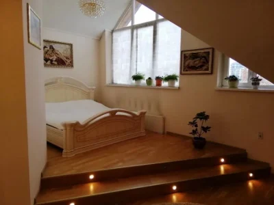 For sale 6-room apartment 166.70 m² 4/4c Kvitova St. $330,000