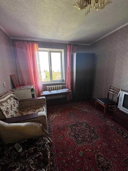 I'm selling a small hotel room at 107 Newton Street.