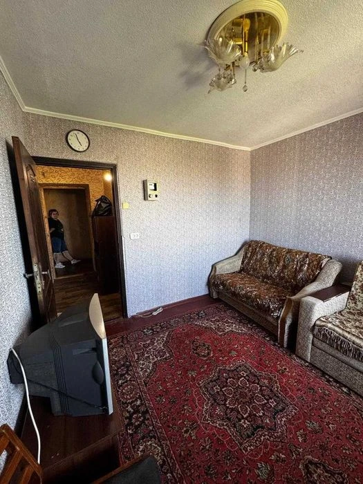 I'm selling a small hotel room at 107 Newton Street.