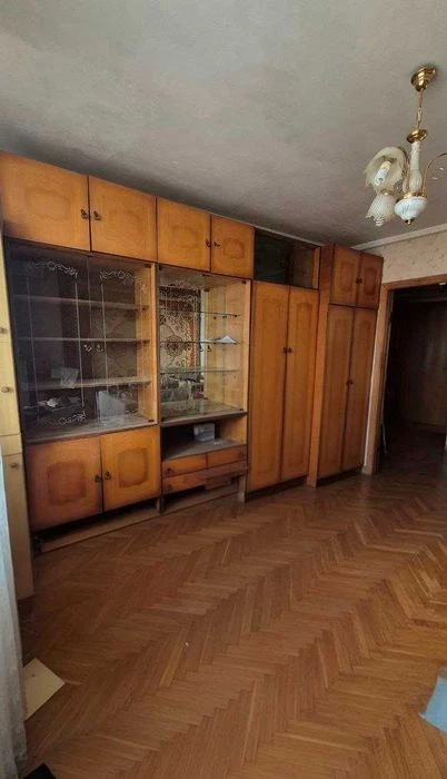 2-комнатная квартира с видом на парк Победы — кирпичный дом,