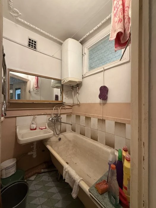 Продается квартира 62м2 пл.Толбухина с гардеробной.
