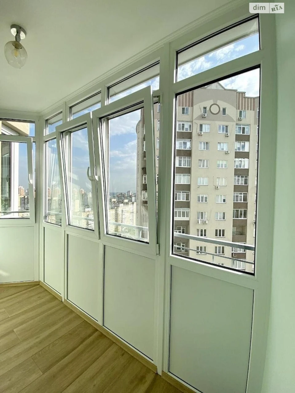 Продажа квартиры Деснянский.
