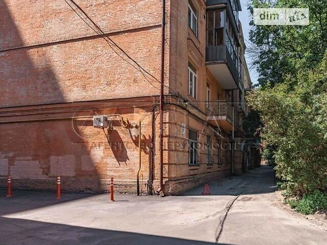 Sale of 3-room apartment 150 sq. m on Yaroslaviv Val 21 • ID 3